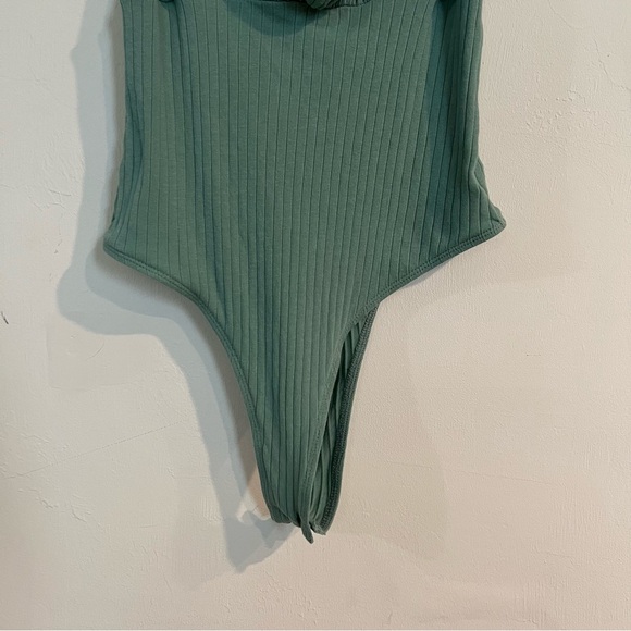 Shein Tie Shoulder Frilled Ruched Bodysuit M - Picture 2 of 10